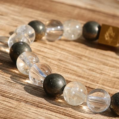 🔑 Clé d’Abondance – Citrine, Cristal de Roche, Pyrite