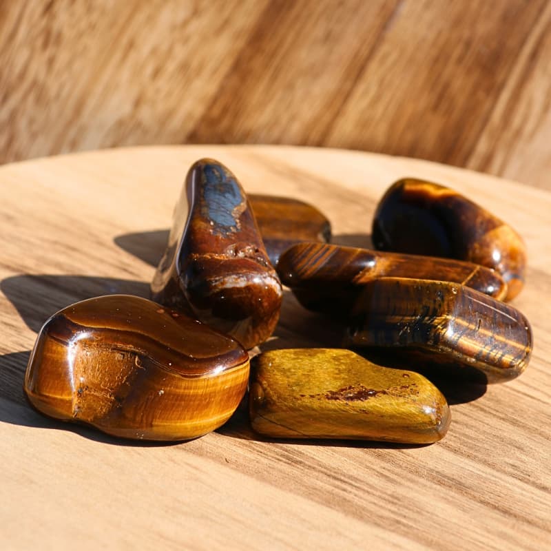 🐯 Pierre roulée Œil de Tigre – Protection, courage & affirmation de soi - Bijoux en pierre De la terre à la lune