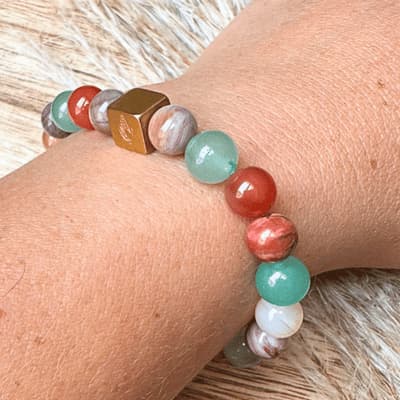 🔥 Feu Sacré – Bois Fossile, Cornaline, Aventurine Verte - Bijoux en pierre De la terre à la lune