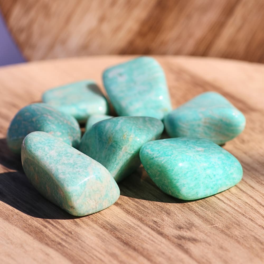 💚 Pierre roulée Amazonite – Expression sereine &amp; protection émotionnelle - Bijoux en pierre De la terre à la lune