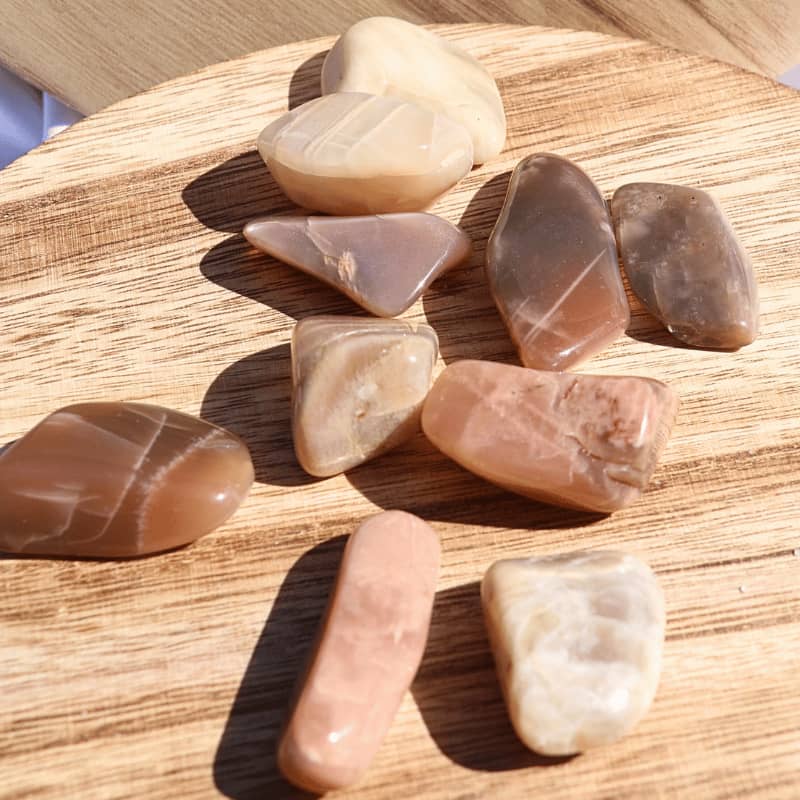 🌕 Pierre Roulée Pierre de Lune – Féminin sacré &amp; intuition lumineuse - Bijoux en pierre De la terre à la lune